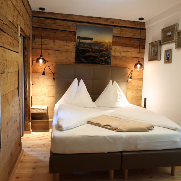 Romantik Appartement "Sonnwiesenblick"